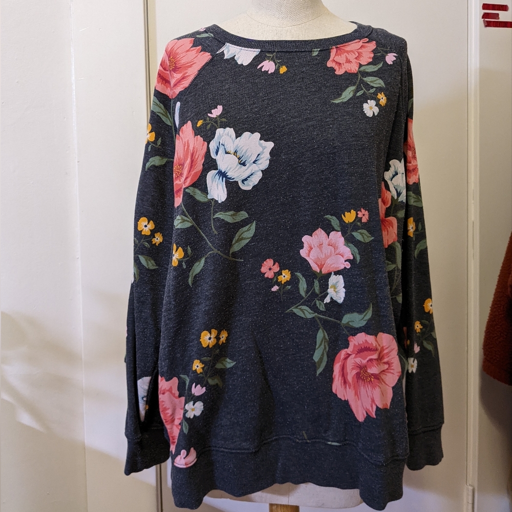 XL women's lightweight sweatshirt